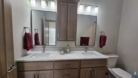 Bath - 2610 E Whisper Trl, Sioux Falls, SD 57108 photo 1 of 5