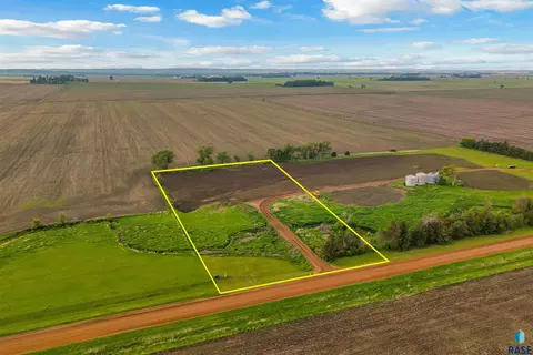 48239 279th St, Canton, SD 57013 photo 9