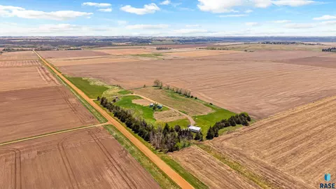 48239 279th St, Canton, SD 57013 photo 16