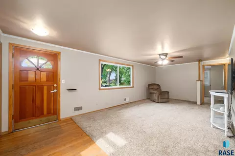 Living - 1605 E 32nd St, Sioux Falls, SD 57105 photo 1 of 3