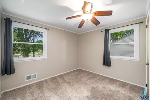Bedroom - 1605 E 32nd St, Sioux Falls, SD 57105 photo 1 of 5