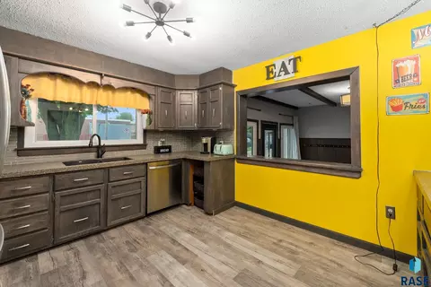 Kitchen - 300 W Maple St, Tea, SD 57064 photo 3 of 8
