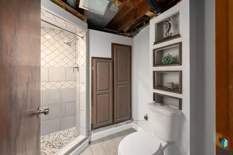 Bath - 300 W Maple St, Tea, SD 57064 photo 5 of 7