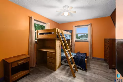 Bedroom - 300 W Maple St, Tea, SD 57064 photo 4 of 4