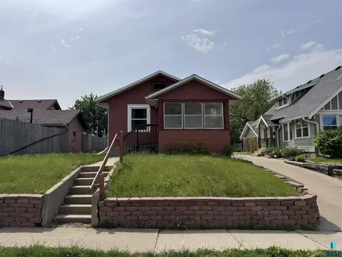 209 N Euclid Ave, Sioux Falls, SD 57104