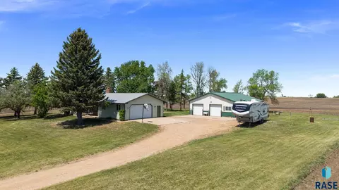 46284 268th St, Chancellor, SD 57015