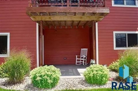 Exterior - 435 N Jenny Ave, Tea, SD 57064 photo 4 of 5