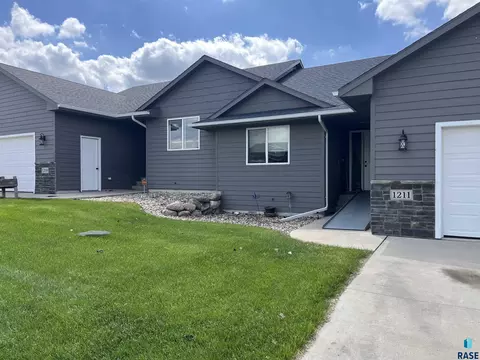 1209 N Archer Ave, Sioux Falls, SD 57103