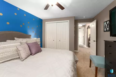 Bedroom - 2613 E Yorkshire St, Sioux Falls, SD 57108 photo 7 of 7