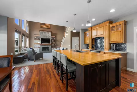 Kitchen - 2613 E Yorkshire St, Sioux Falls, SD 57108 photo 5 of 5