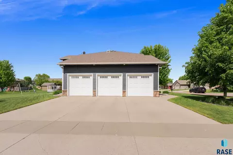 Other - 2613 E Yorkshire St, Sioux Falls, SD 57108 photo 19 of 21