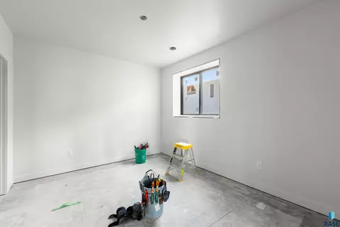 Bedroom - 6505 E Fieldview St, Sioux Falls, SD 57110 photo 1 of 5