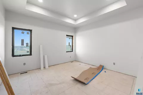 Bedroom - 6505 E Fieldview St, Sioux Falls, SD 57110 photo 4 of 5