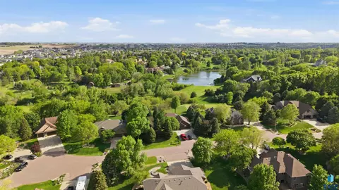 View/Area - 6811 E Split Rock Cir, Sioux Falls, SD 57110 photo 2 of 3