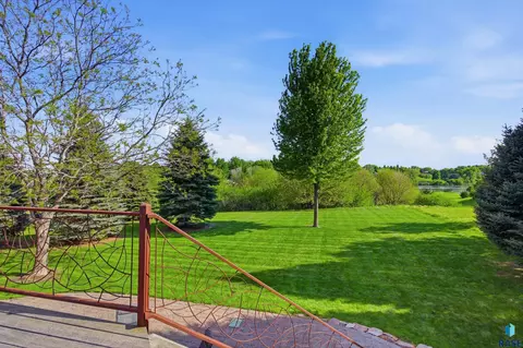 Exterior - 6811 E Split Rock Cir, Sioux Falls, SD 57110 photo 2 of 3