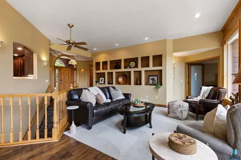 Living - 6811 E Split Rock Cir, Sioux Falls, SD 57110 photo 2 of 6
