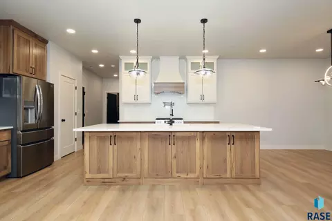 Kitchen - 705 Quartzite Cir, Tea, SD 57064 photo 2 of 8