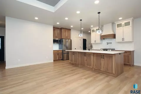Kitchen - 705 Quartzite Cir, Tea, SD 57064 photo 1 of 8