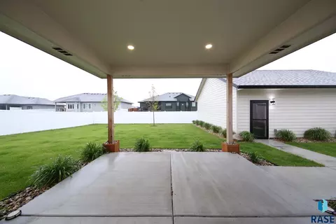 Exterior - 705 Quartzite Cir, Tea, SD 57064 photo 3 of 3