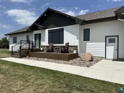 Other - 418 W 5th St, Freeman, SD 57029 photo 1 of 21