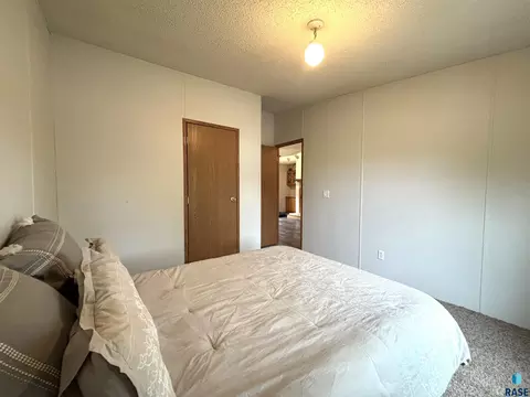 120 W 4th Ave, Miller, SD 57362 photo 18