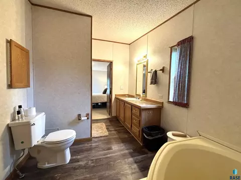 120 W 4th Ave, Miller, SD 57362 photo 6