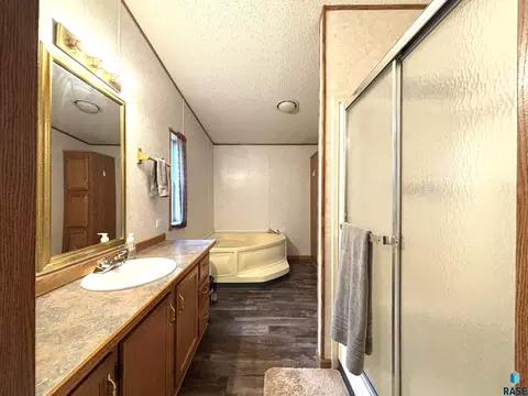 120 W 4th Ave, Miller, SD 57362 photo 5