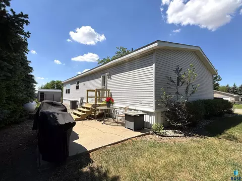 120 W 4th Ave, Miller, SD 57362 photo 37