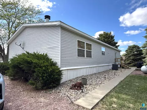 120 W 4th Ave, Miller, SD 57362 photo 41