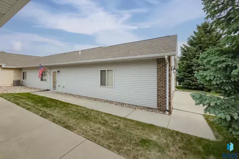 Exterior - 4502 E 49th St #3, Sioux Falls, SD 57110 photo 1 of 5