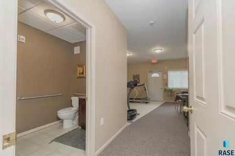 Entry Way - 4502 E 49th St #3, Sioux Falls, SD 57110 photo 3 of 3