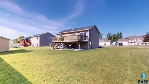 Exterior - 302 Lilac Ave, Aurora, SD 57002 photo 4 of 4