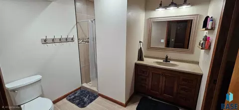 Bath - 302 Lilac Ave, Aurora, SD 57002 photo 3 of 4