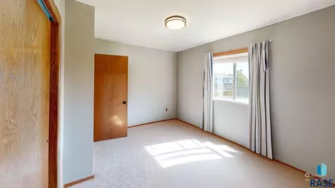 Bedroom - 302 Lilac Ave, Aurora, SD 57002 photo 11 of 21