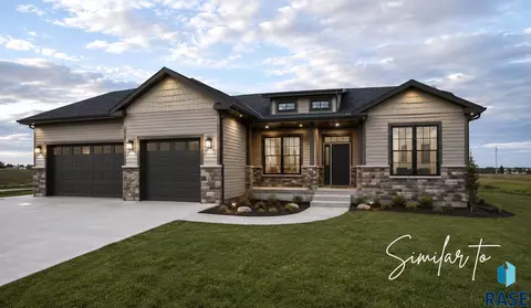 401 N Grayson Dr, Brandon, SD 57005