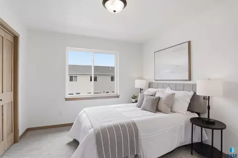 Bedroom - 3402 S Jerome Pl, Sioux Falls, SD 57106 photo 2 of 3