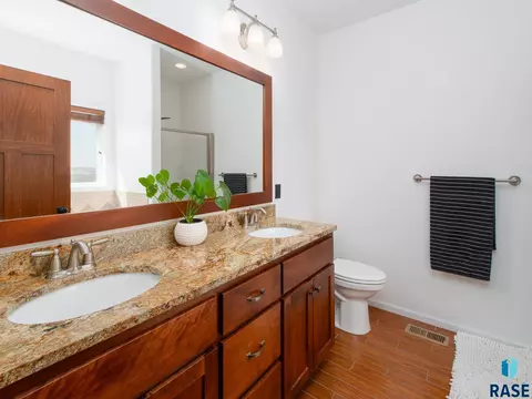 Bath - 9010 E 33rd St, Sioux Falls, SD 57110 photo 1 of 4