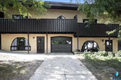 417 S Thompson Ave, Sioux Falls, SD 57103
