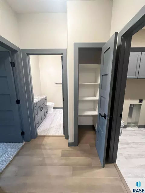 Entry Way - 7013 E Copper Stone Cir, Sioux Falls, SD 57110 photo 1 of 1
