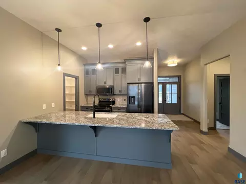 Kitchen - 7013 E Copper Stone Cir, Sioux Falls, SD 57110 photo 1 of 4