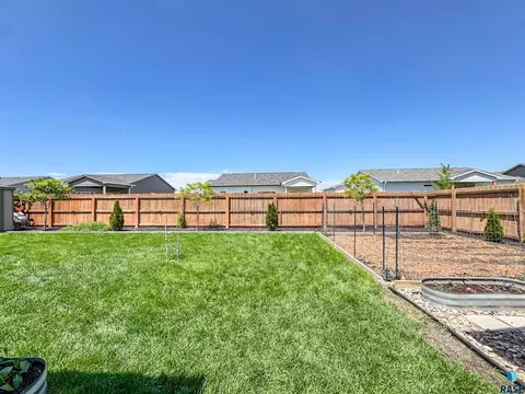 Exterior - 5308 E 63rd St, Sioux Falls, SD 57108 photo 14 of 14