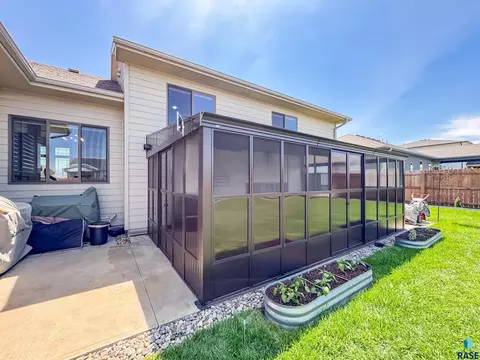 Exterior - 5308 E 63rd St, Sioux Falls, SD 57108 photo 11 of 14