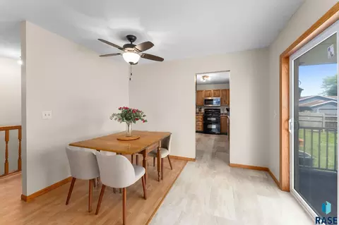 Dining - 108 N Maple Ave, Brandon, SD 57005 photo 1 of 2