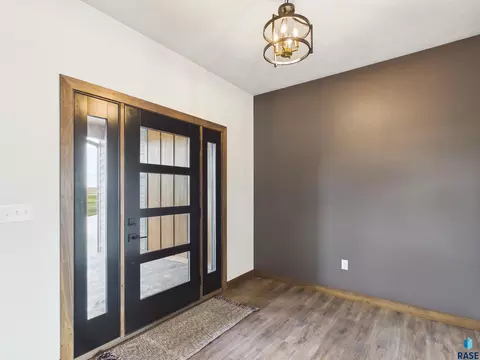 Entry Way - 23346 451 Ave, Madison, SD 57042 photo 1 of 2