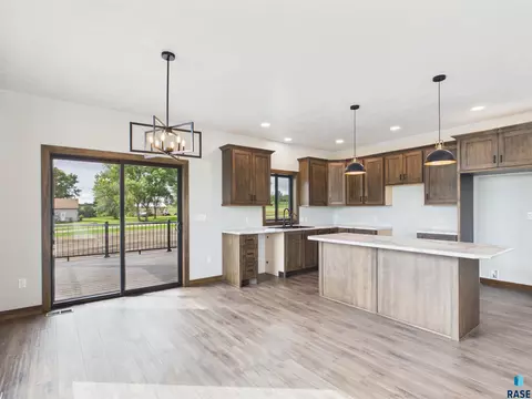 Kitchen - 23346 451 Ave, Madison, SD 57042 photo 1 of 4