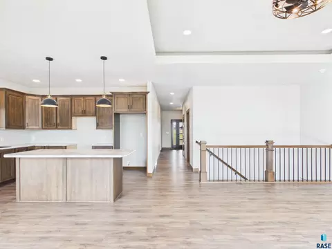 Entry Way - 23346 451 Ave, Madison, SD 57042 photo 2 of 2