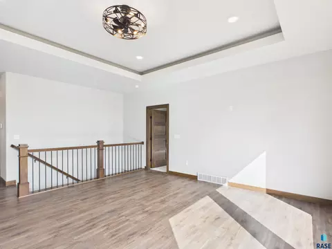 Living - 23346 451 Ave, Madison, SD 57042 photo 6 of 7