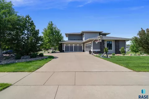 Other - 2308 S Durango Dr, Sioux Falls, SD 57110 photo 23 of 24