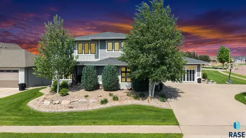 Exterior - 2308 S Durango Dr, Sioux Falls, SD 57110 photo 21 of 21