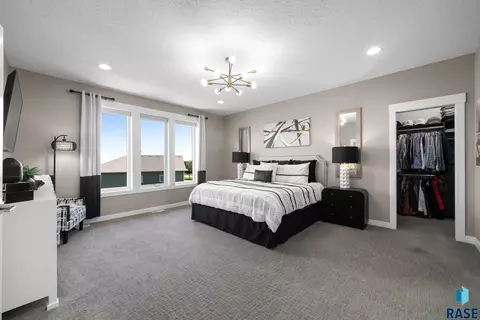 Bedroom - 2308 S Durango Dr, Sioux Falls, SD 57110 photo 1 of 9